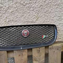 Grill Jaguar