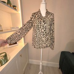 Reduced Ladies Leopard Print Blouse from Dunnes Stores Size Xs UK 6-8 / EU 34-36