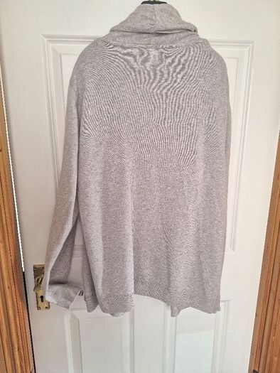 River Island Cardigan - Medium