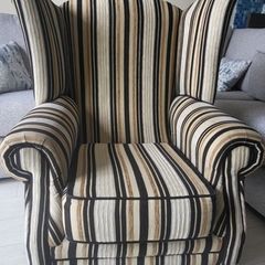 Armchair/ Deep Queen Anne Style