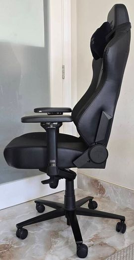 Secret Lab Titan Gaming Chair