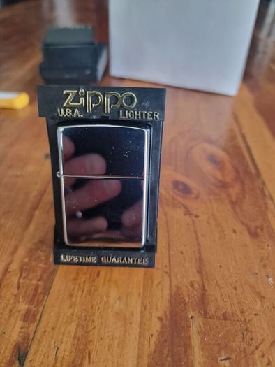 Chrome zippo
