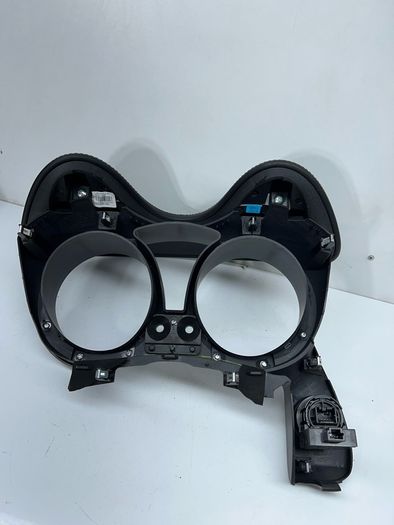 Nissan Juke  2016 Speedometer Trim 682p11kg8a A2l5b4s