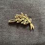 vintage brooch Image 3