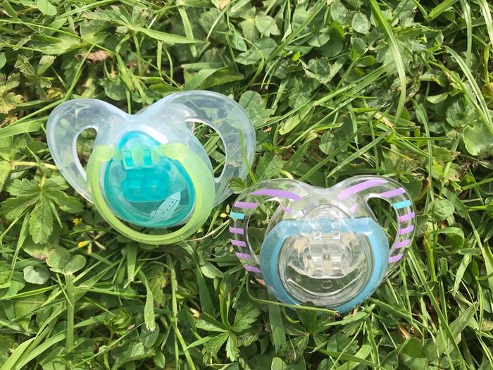 Tommee Tippee soothers x2