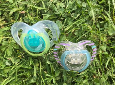 Tommee Tippee soothers x2