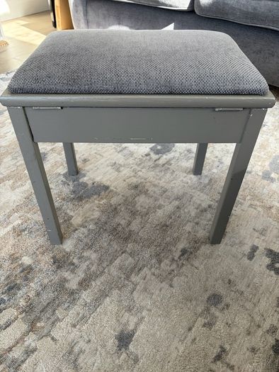 Piano stool