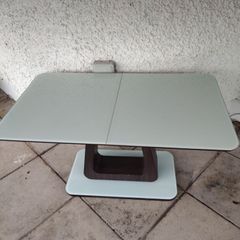 Extendable Dining Table