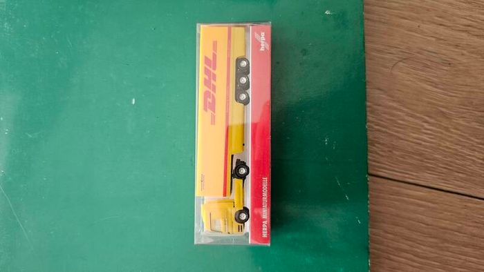 herpa model truck