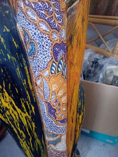 Vintage Indonesian folk art tall wooden cat sculpture