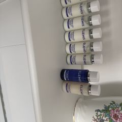 8 x Elemis Travel Minis