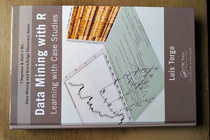 Data Mining with R