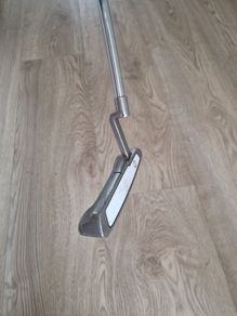 Odyssey White Hot Putter [right]