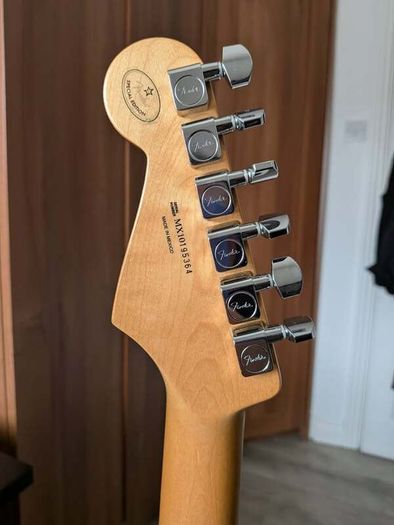 Fender Special Run Stratocaster HH, Metallic Sunburst electric guitar