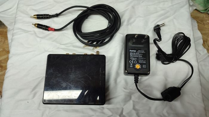 Pro-Ject Phono BOX E, turntable preamplifier. Full set.