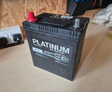 Brand new! Unused! PLATINUM - 055E - car Starter Battery