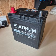 Brand new! Unused! PLATINUM - 055E - car Starter Battery