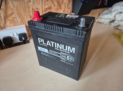 Brand new! Unused! PLATINUM - 055E - car Starter Battery