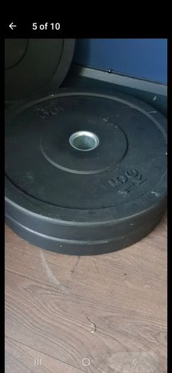 BODY IMAGE Power cage/Squat rack with Olympic bar bumper plates and adjustable bench