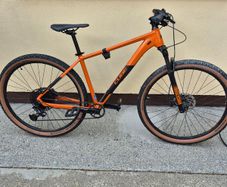 Mens mountain bike