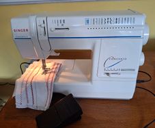 Singer Sewing Machine Concerto 2