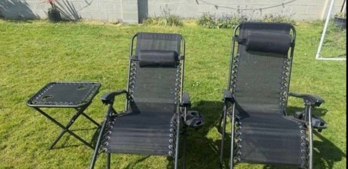 free sun set of sun lounges needs to be collected today