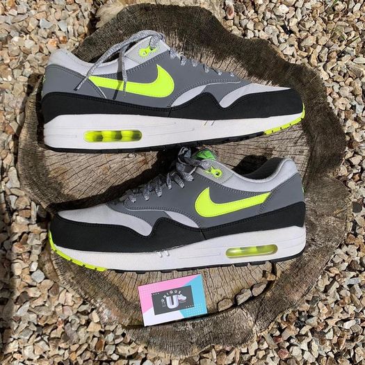 Get Rare Retro Neon Nike Air Max 1s