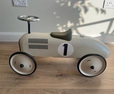 Vintage Style Kids Car