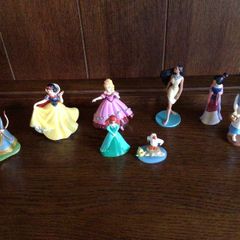 7 Disney Princess offical collectors figurenes