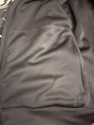 Nike Tracksuit Top jacket size xl two pockets with zippers and two pockets inside brand new with tag