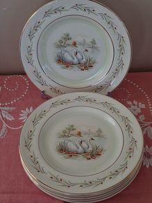 Arklow "Swanlake" dinner plates