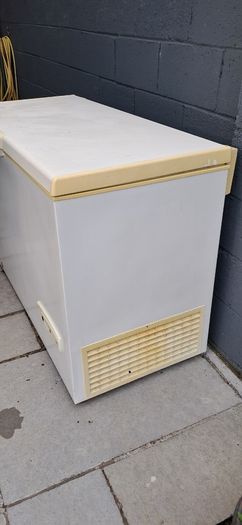 Chest freezer