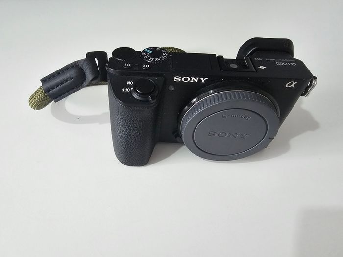 Sony A6500 and Sigma 30mm f1.4 lens kit (Euro 590)