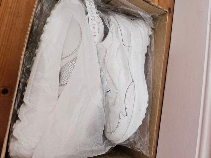 Brand new Wonders Trainers
