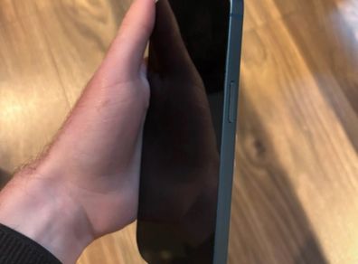 iPhone 13 128GB 85% Battery Health