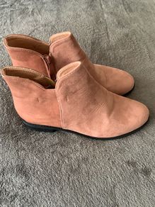 Boots size 6.5