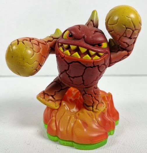Selection Of skylander figures