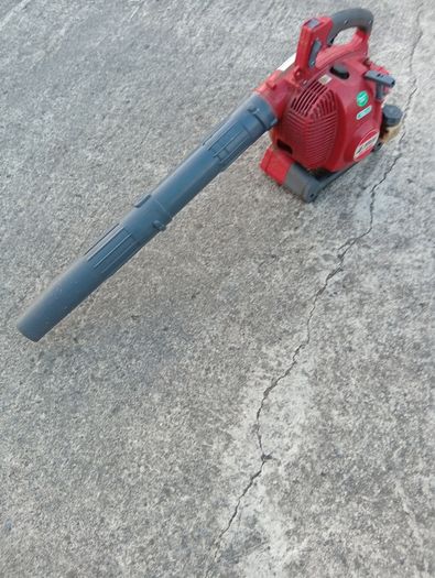 Efco leafblower