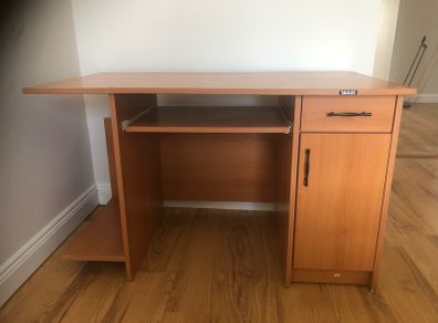 desk free urgent pick up