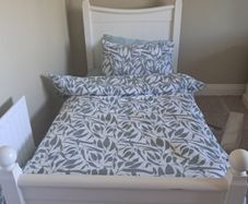 2 single beds