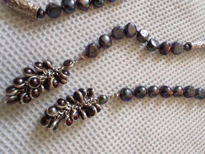 Pearls necklace