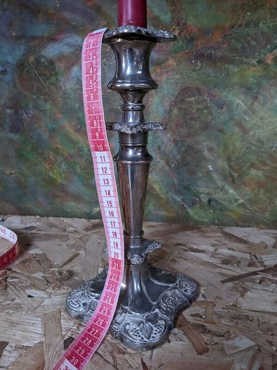 Candle holder