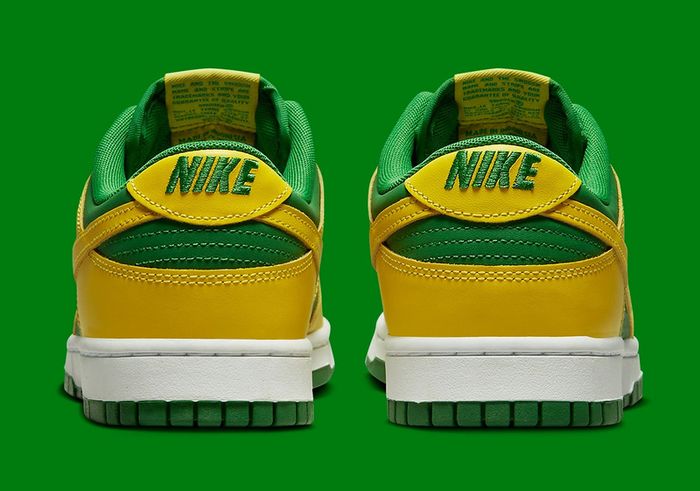 Nike Dunk Low Reverse Brazil UK 10 / US 11 DEADSTOCK