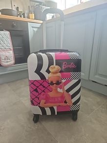 Kids suitcase and matching accessory case