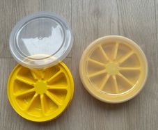 Ice cube trays