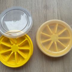 Ice cube trays