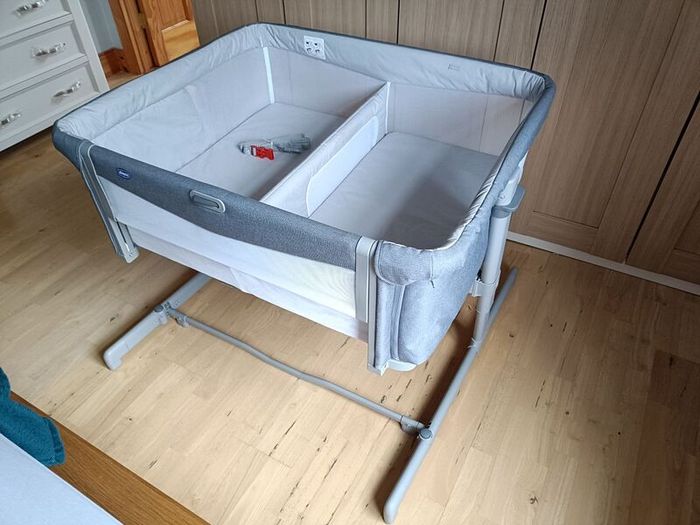 Chicco next2me twins bedside crib