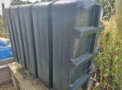 Oil  Tank