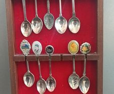 Collectable spoons
