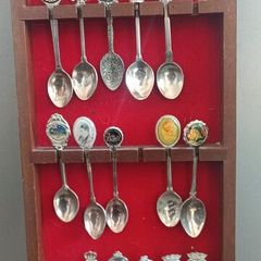 Collectable spoons